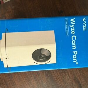 Wyze Pan & Tilt Camera in White
